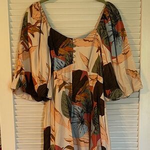 ENTRO Floral Puff Sleeve Dress